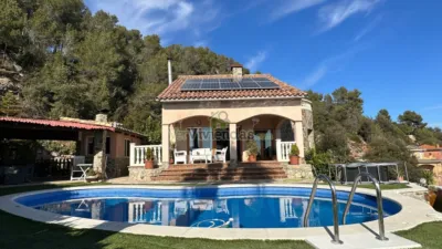 Chalet on Camí de la Creu de l'Aragall, 219 photo 40