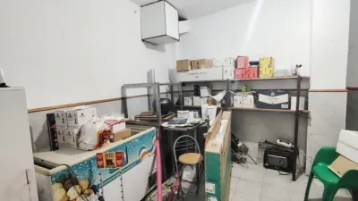 Local comercial en venta en Calle Ramón y Cajal, 62, cerca de Calle de Quevedo - Więcej