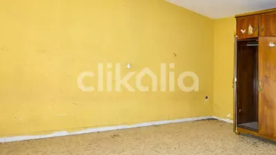 Apartment in San Bartolomé – Millán de Priego Street photo 13
