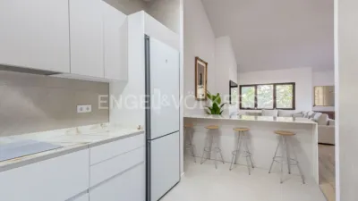 Casa en alquiler en Chiva, Chiva de 4.000 €<span>/mes</span>