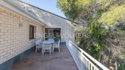 Casa en alquiler en Chiva, Chiva de 4.000 €<span>/mes</span>