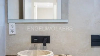 Casa en alquiler en Chiva, Chiva de 4.000 €<span>/mes</span>
