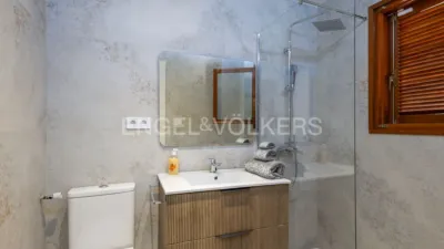 Casa en alquiler en Chiva, Chiva de 4.000 €<span>/mes</span>