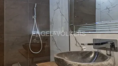 Casa en alquiler en Chiva, Chiva de 4.000 €<span>/mes</span>