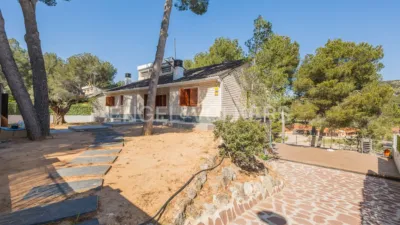 Casa en alquiler en Chiva, Chiva de 4.000 €<span>/mes</span>