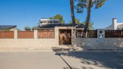 Casa en alquiler en Chiva, Chiva de 4.000 €<span>/mes</span>