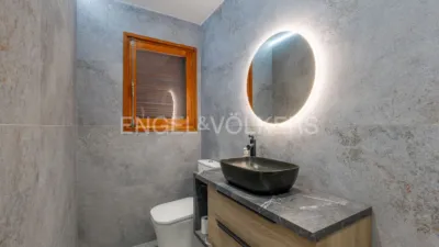 Casa en alquiler en Chiva, Chiva de 4.000 €<span>/mes</span>
