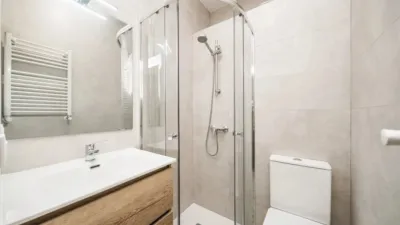 Apartment on Calle del Álamo photo 17