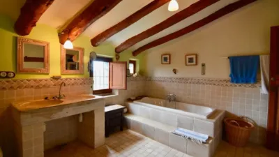 Chalet in Torrelles de Foix photo 18