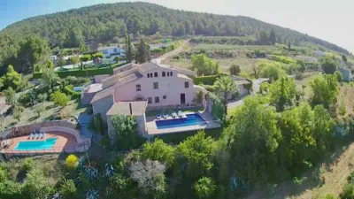 Chalet in Torrelles de Foix photo 35