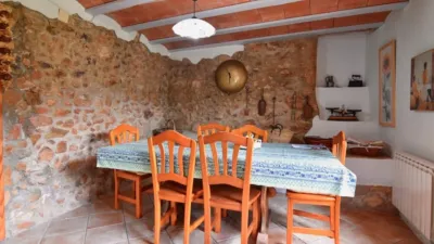 Chalet in Torrelles de Foix photo 8
