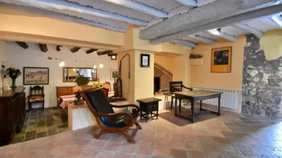 Chalet in Torrelles de Foix photo 9