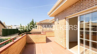 House in Urban Core photo 26