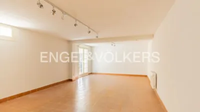House in Urban Core photo 28