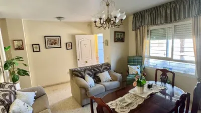 Terraced house on Calle Ortiz de Villajos photo 3