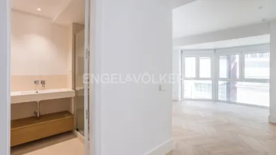 Apartment on Calle de Casado del Alisal photo 36