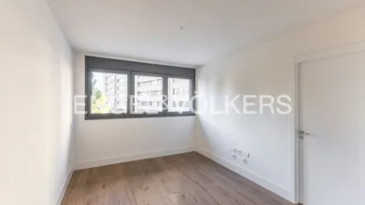 Piso en alquiler en Calle de Juan Esplandiú - Imagen 4