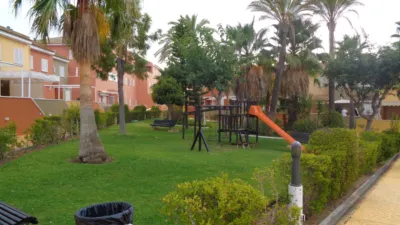 Casa pareada en venta en Paseo de la Chirina, 16 - Más