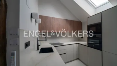 Piso en alquiler en Sol - Imagen 3