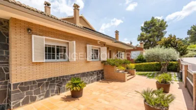 House in Vallirana photo 3