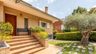 House in Vallirana photo 4