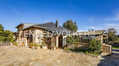 House in Vallirana photo 4