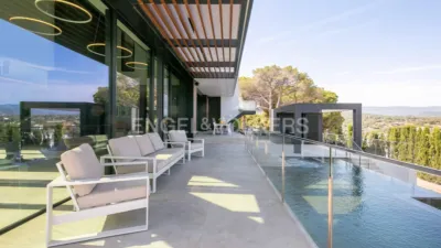 Chalet on Carrer de la Torrenova photo 9
