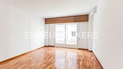 Apartamento en alquiler en Calle de las Naciones - Imagen 4