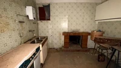 Casa en venta en Calle Baja, 7, Blesa de 47.500 €