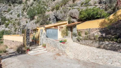 Rustic house on Avinguda de la Fuente Baños photo 14