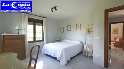 Chalet on Avenida del Ayuntamiento photo 36