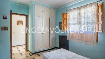 Townhouse in Santiponce photo 24
