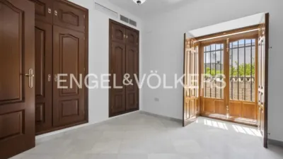 Townhouse in Osuna photo 24