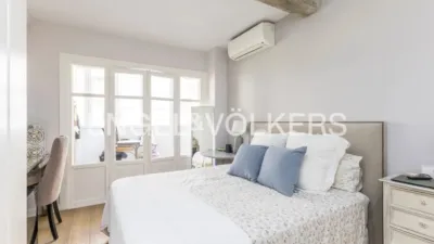 Apartment on Calle del Duque de Sesto photo 11