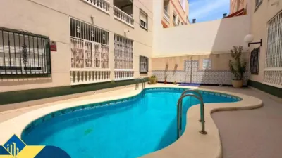 Pis – Torrevieja, Urbanización Calas Blancas - Vista 3