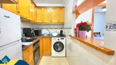 Pis – Torrevieja, Urbanización Calas Blancas - Més