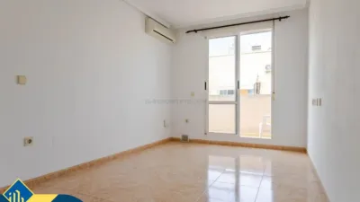 Pis – Elx / Elche, la Barrera, Urbanització Les Atzavares - Vista 2
