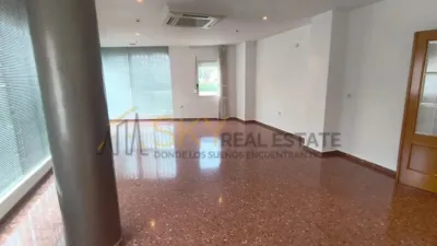 Flat on Avenida del Arquitecto Antoni Gilabert photo 2