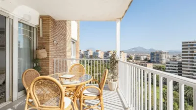 Apartment on Carrer de Sax photo 6