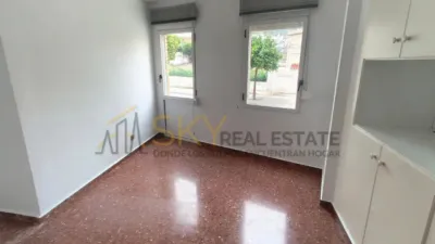 Flat on Avenida del Arquitecto Antoni Gilabert photo 13