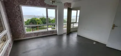 Local comercial en alquiler en Avenida del Ejército - Més