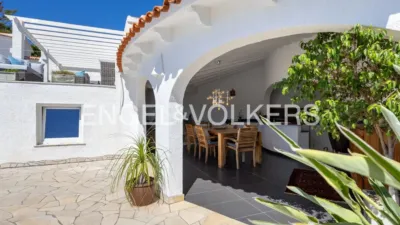 Villa in La Plana photo 42
