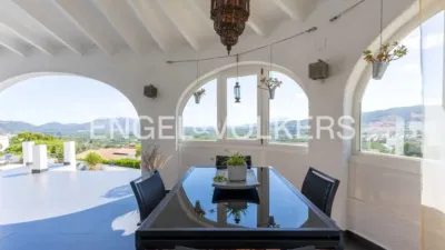 Villa in La Plana photo 21