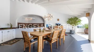 Villa in La Plana photo 24