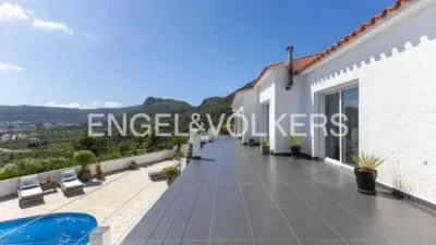 Villa in La Plana photo 54