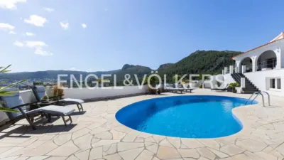 Villa in La Plana photo 56