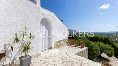 Villa in La Plana photo 28