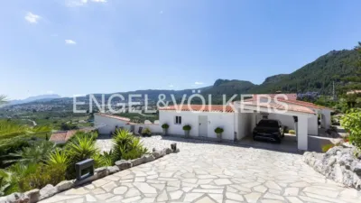 Villa in La Plana photo 46