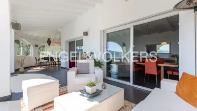 Villa in La Plana photo 19