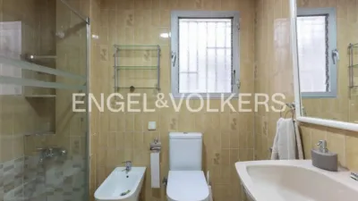 Flat on Carrer de l'Editor Manuel Aguilar photo 18
